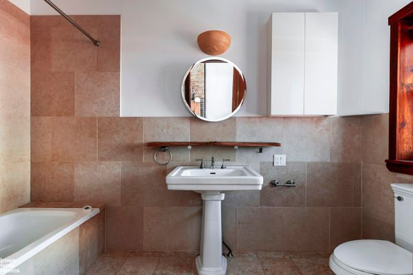 DE Listing image placeholder