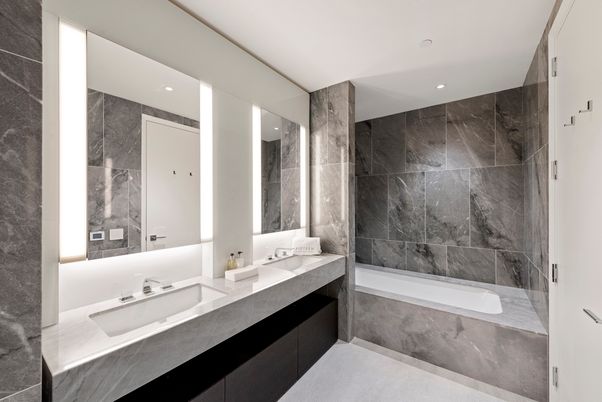 Bathroom, Dual Sink Vanities, Interior, Recessed Lighting