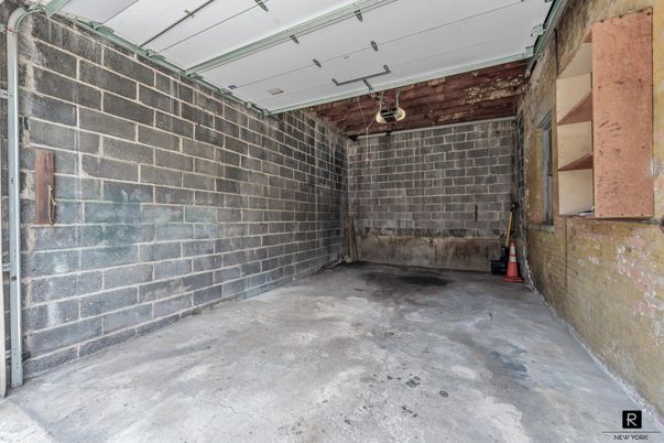 Garage, Interior, Stone Walls