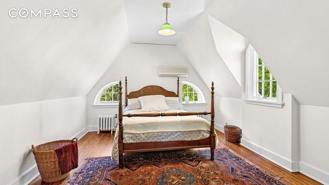 Bedroom, Interior, Pendant Lights, Wood Texture Flooring