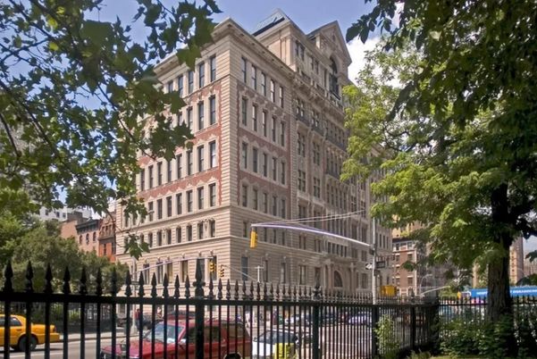 Exterior, Facade, Chicago School