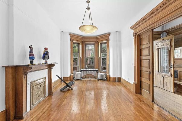 Interior, Pendant Lights, Wood Texture Flooring