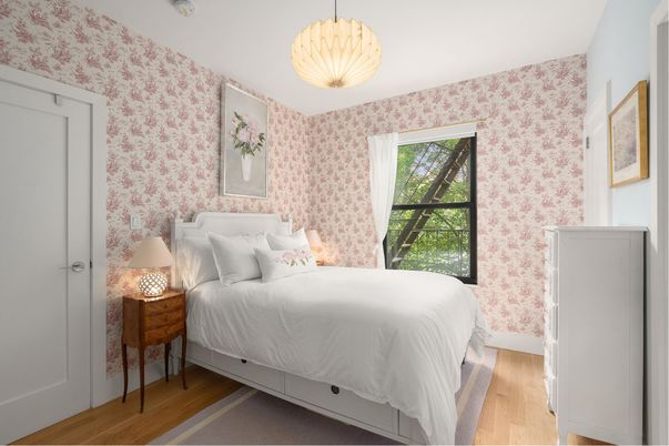 Bedroom, Interior, Pendant Lights, Wood Texture Flooring