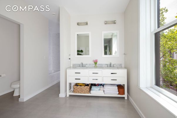 Bathroom, Dual Sink Vanities, Interior