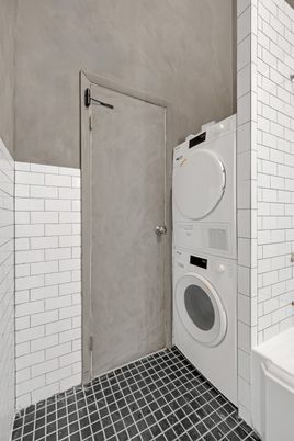 Interior, Utility Closets, Washer