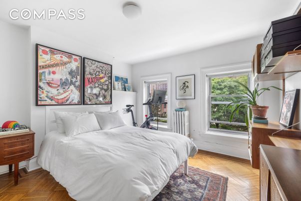Bedroom, Fitness Equipment, Interior, Wood Texture Flooring