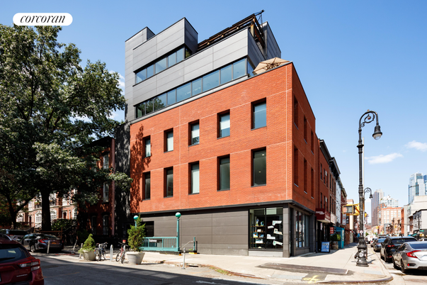 Exterior, Facade, Chicago School