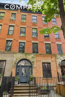 Exterior, Facade, Brick Facade, Rowhouse