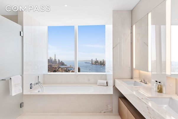 Bathroom, Dual Sink Vanities, Interior, Recessed Lighting, Water