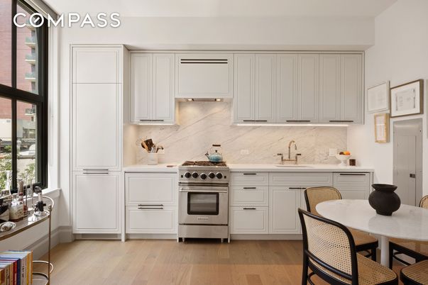 Dining room, Interior, Kitchen, Stainless Steel Appliances, Wood Texture Flooring