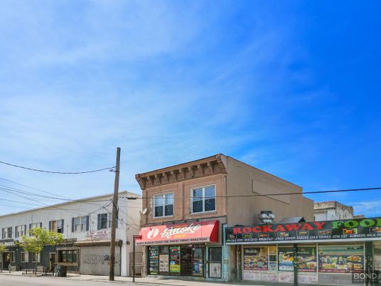 Exterior, Facade, None