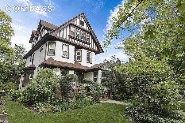 Exterior, Facade, Tudor Revival