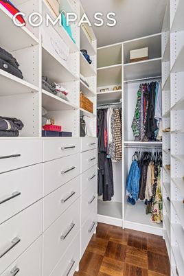 Interior, Walk-in Closets, Wood Texture Flooring