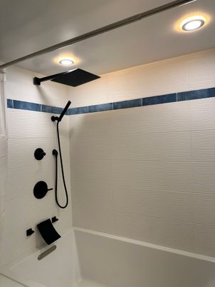 Bathroom, Interior, Recessed Lighting