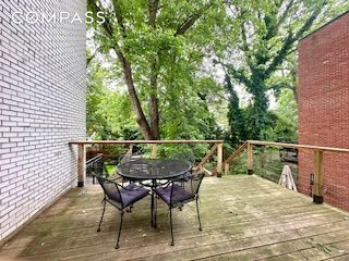 Exterior, Wood Texture Flooring