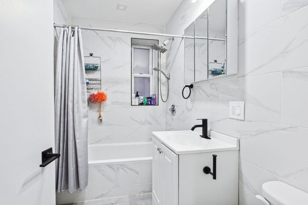 Bathroom, Interior, Marble, Marble Walls