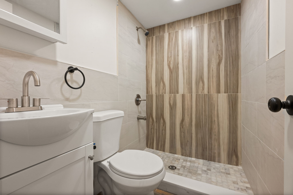 Bathroom, Interior, Recessed Lighting