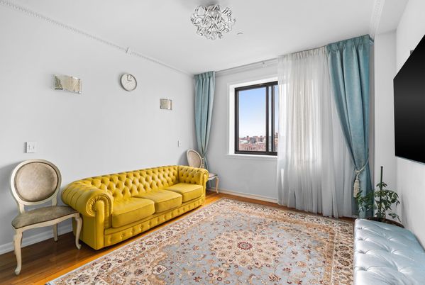 Chandelier, Interior, Wood Texture Flooring