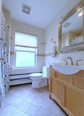 Bathroom, Interior, Recessed Lighting