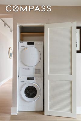 Interior, Utility Closets, Washer