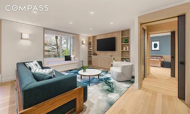 Interior, Living room, Recessed Lighting, Wood Texture Flooring