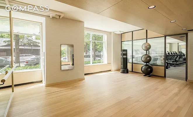 Fitness Equipment, Interior, Recessed Lighting, Wood Texture Flooring