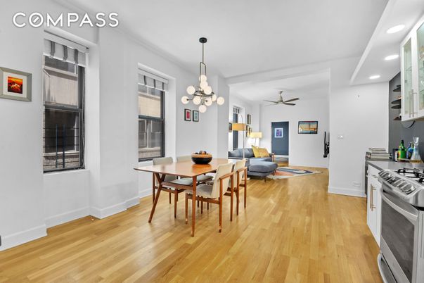 Dining room, Interior, Kitchen, Pendant Lights, Recessed Lighting, Wood Texture Flooring