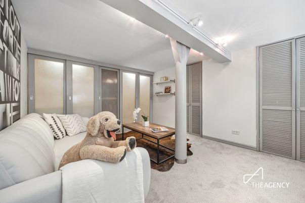 Interior, Living room