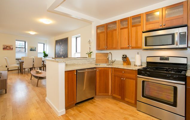 Dining room, Interior, Kitchen, Recessed Lighting, Stainless Steel Appliances, Wood Texture Flooring