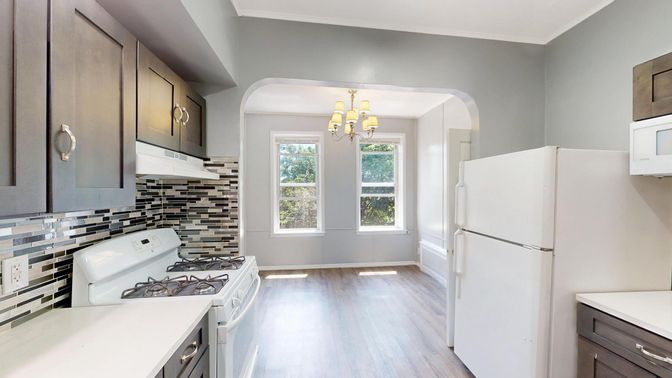 Chandelier, Interior, Kitchen, Wood Texture Flooring