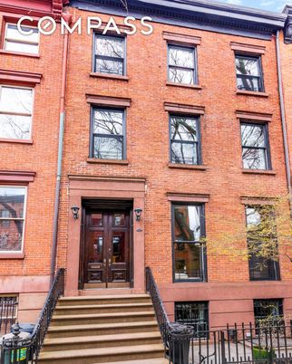 Exterior, Facade, Brick Facade, Rowhouse
