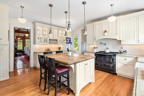Interior, Kitchen, Pendant Lights, Wood Texture Flooring