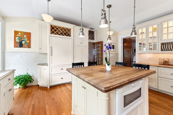Dining room, Interior, Kitchen, Pendant Lights, Wood Texture Flooring