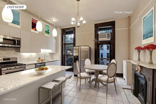 Dining room, Interior, Kitchen, Pendant Lights, Recessed Lighting, Stainless Steel Appliances