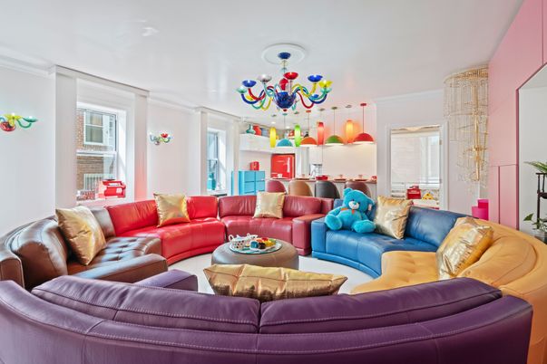 Chandelier, Interior, Living room