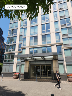 Exterior, Facade, Condo Building