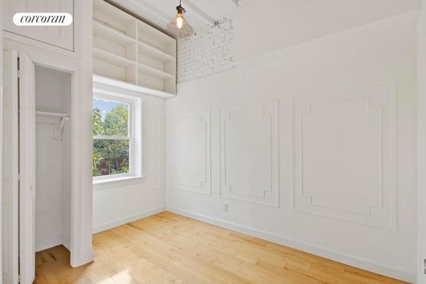 Empty room, Interior, Pendant Lights, Wood Texture Flooring