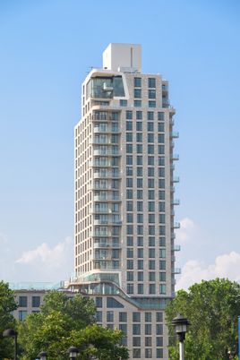 Exterior, Facade, Highrise