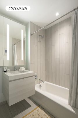 Bathroom, Interior, Recessed Lighting