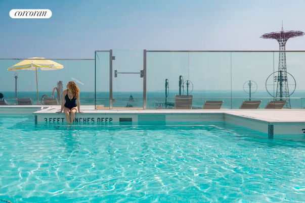 Exterior, Pool, Water