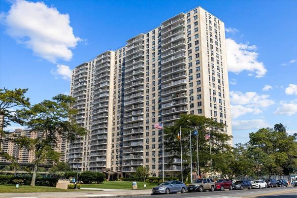 Exterior, Facade, Condo Building