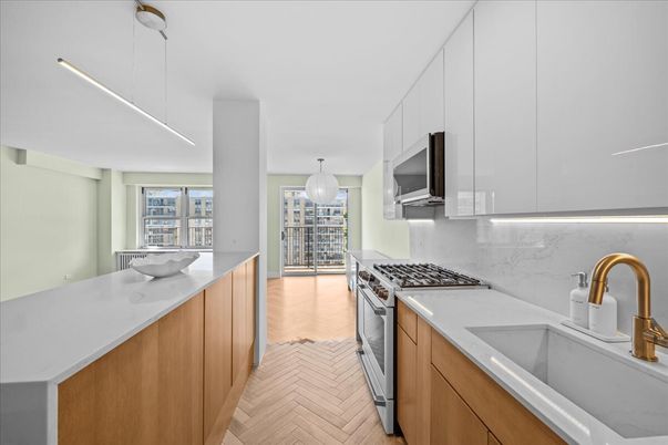 Interior, Kitchen, Pendant Lights, Wood Texture Flooring