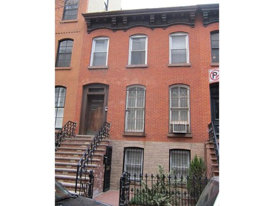 Exterior, Facade, Brick Facade, Rowhouse