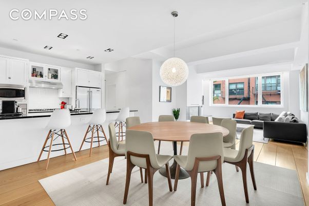 Dining room, Interior, Kitchen, Living room, Pendant Lights, Recessed Lighting, Stainless Steel Appliances, Wood Texture Flooring