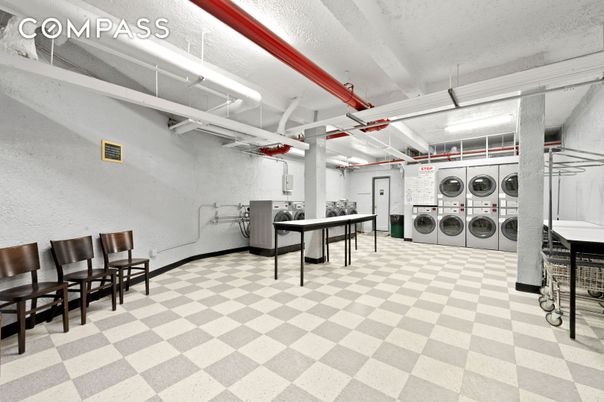 Garage, Interior, Utility Closets, Washer