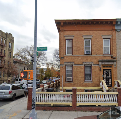 Exterior, Facade, Brick Facade, Rowhouse