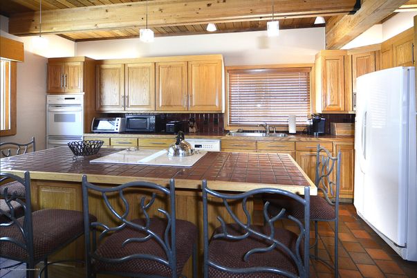 Interior, Kitchen, Pendant Lights, Wooden Beams, Wooden Ceilings