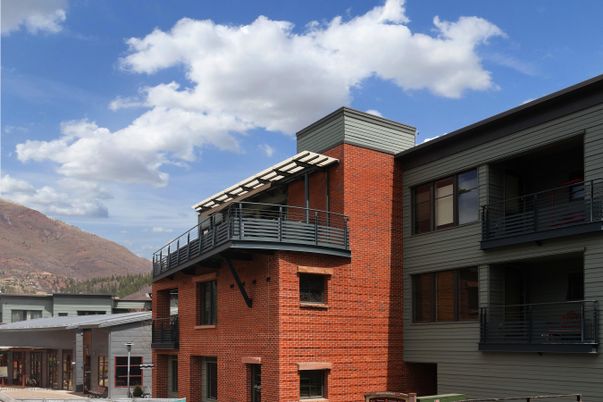 Exterior, Facade, Brick Facade, Rowhouse