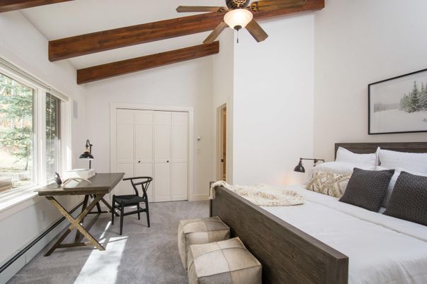 Bedroom, Home Office, Interior, Wooden Beams