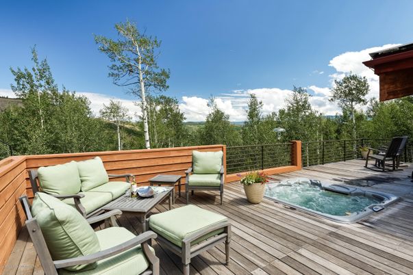 Exterior, Hot Tub